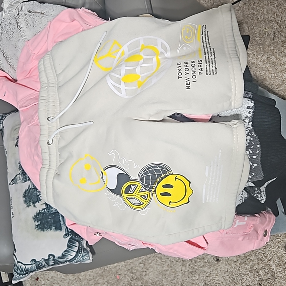 Mini Smilet Worlwide Shorts